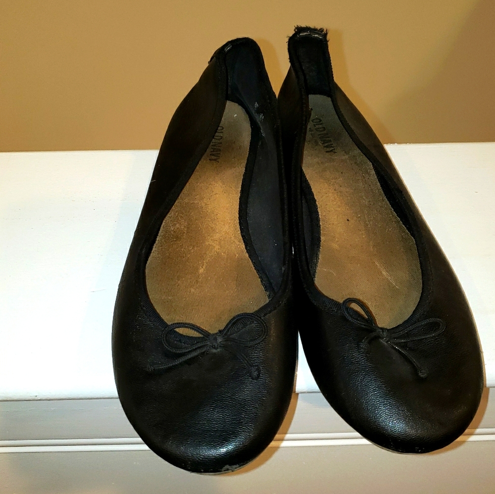 Old Navy Black Flats